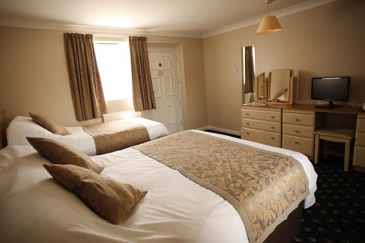 Parkhouse Motel — 4-Star Luxury Hotel in Salisbury, United Kingdom