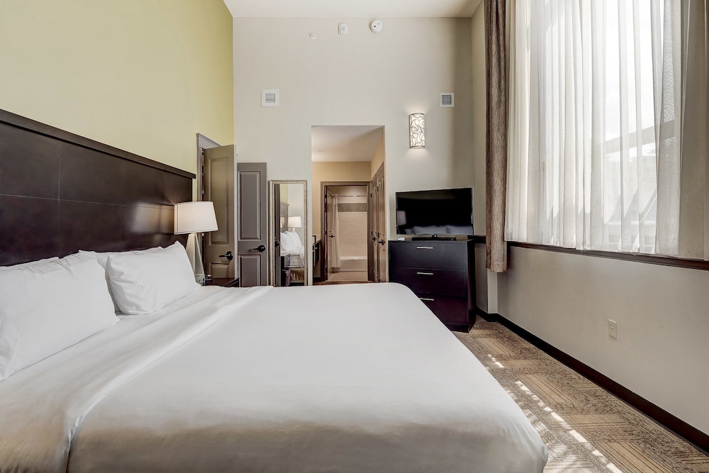 Staybridge Suites Baltimore Inner Harbor by IHG - photo 33