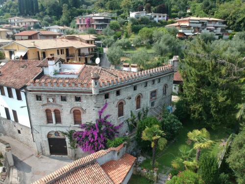 Casa Castello — 4-Star Luxury Hotel in Salo, Italy