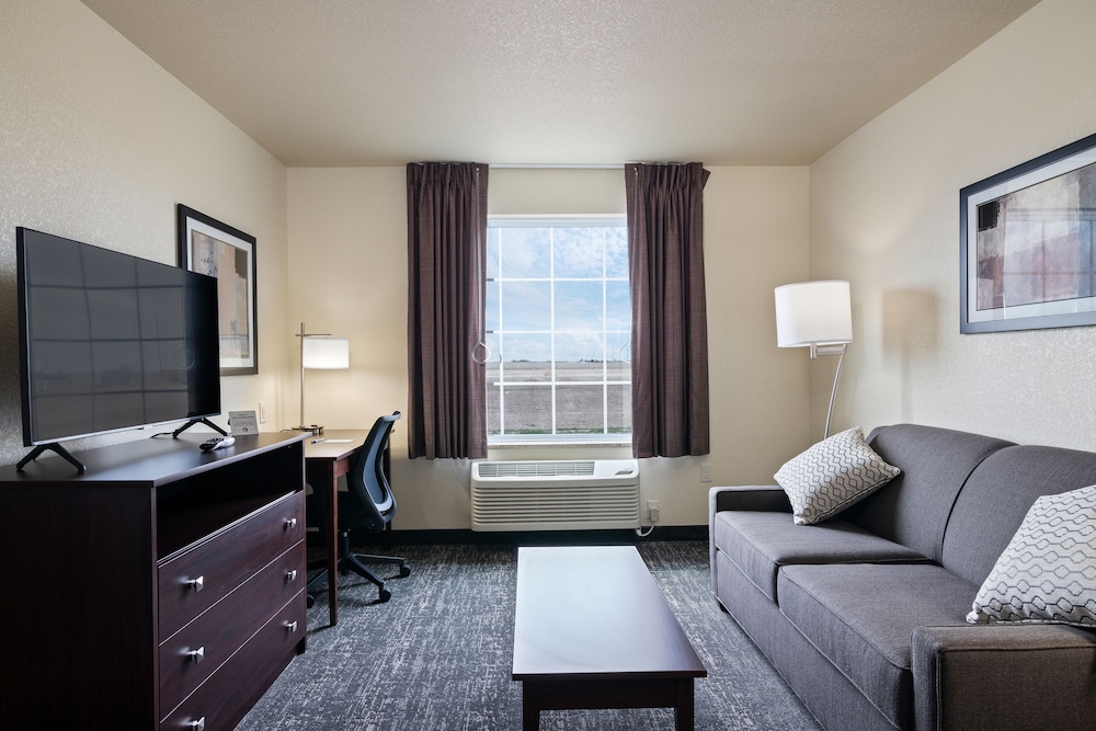 Cobblestone Inn & Suites Yuma - photo 40