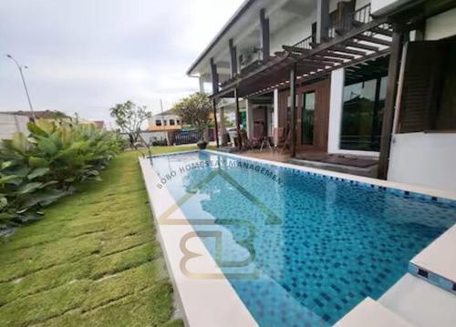 188 Private Pool Mansion Ipoh KTV BBQ 30Pax in Ipoh, Malaysia