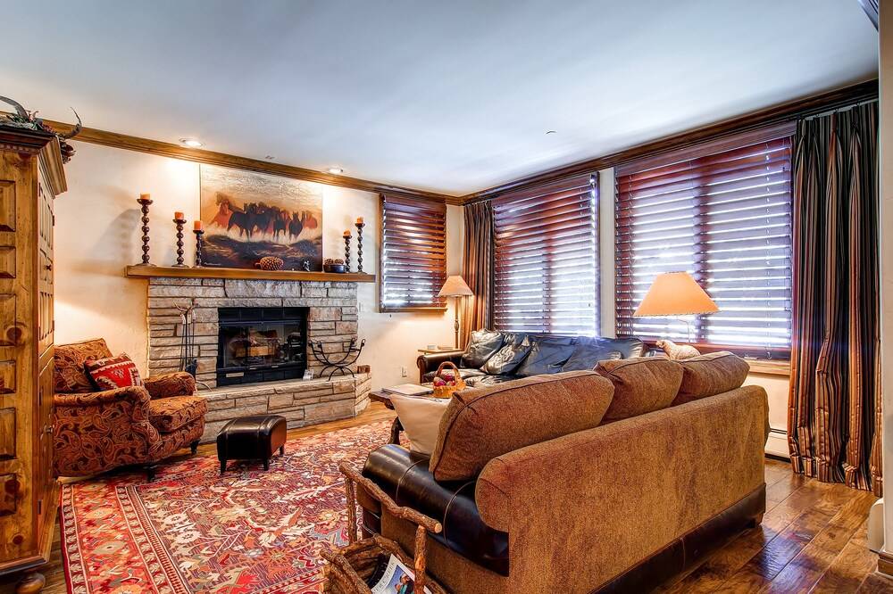 Highlands Slopeside by East West Hospitality - photo 244