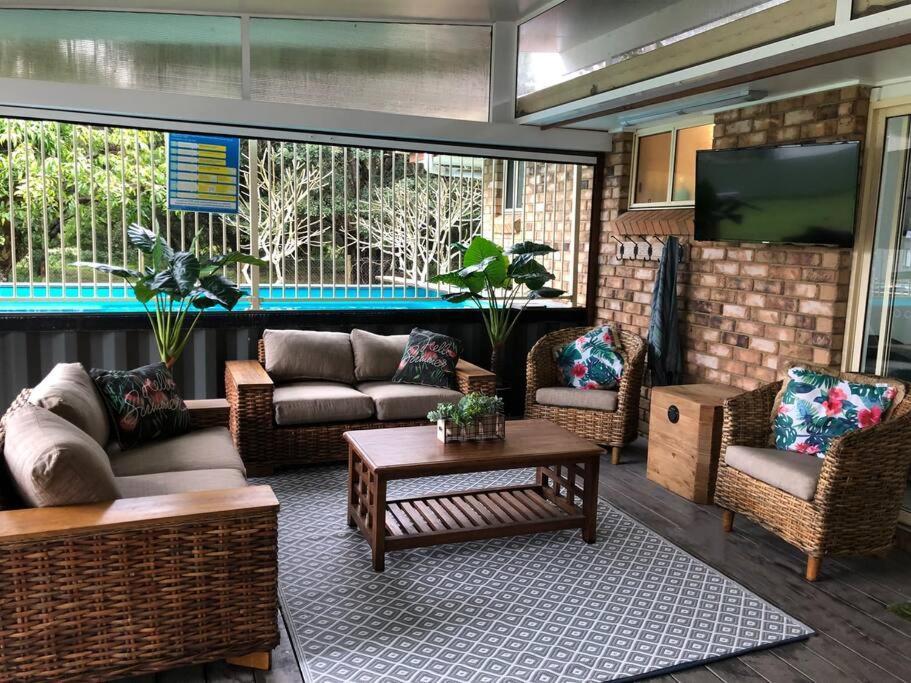 Pet Friendly Home with Pool And Boat Parking. — 4-Star Luxury Hotel in Iluka, Australia