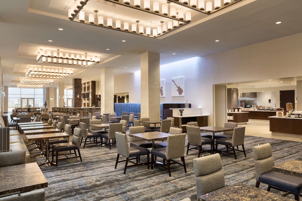 Embassy Suites by Hilton Denton Convention Center - photo 28
