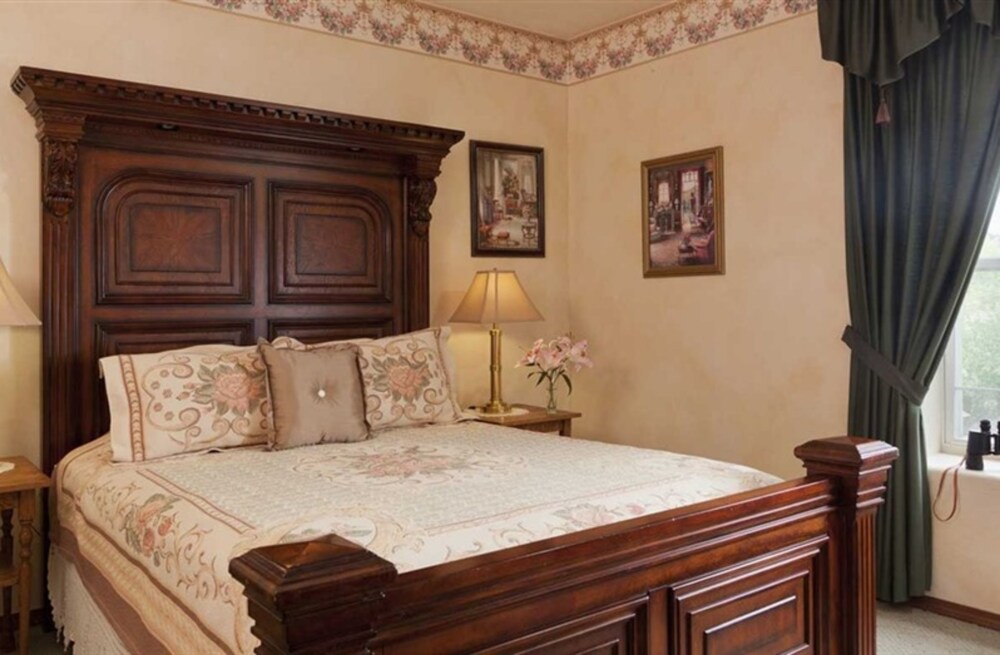 The Roosevelt Inn - photo 17