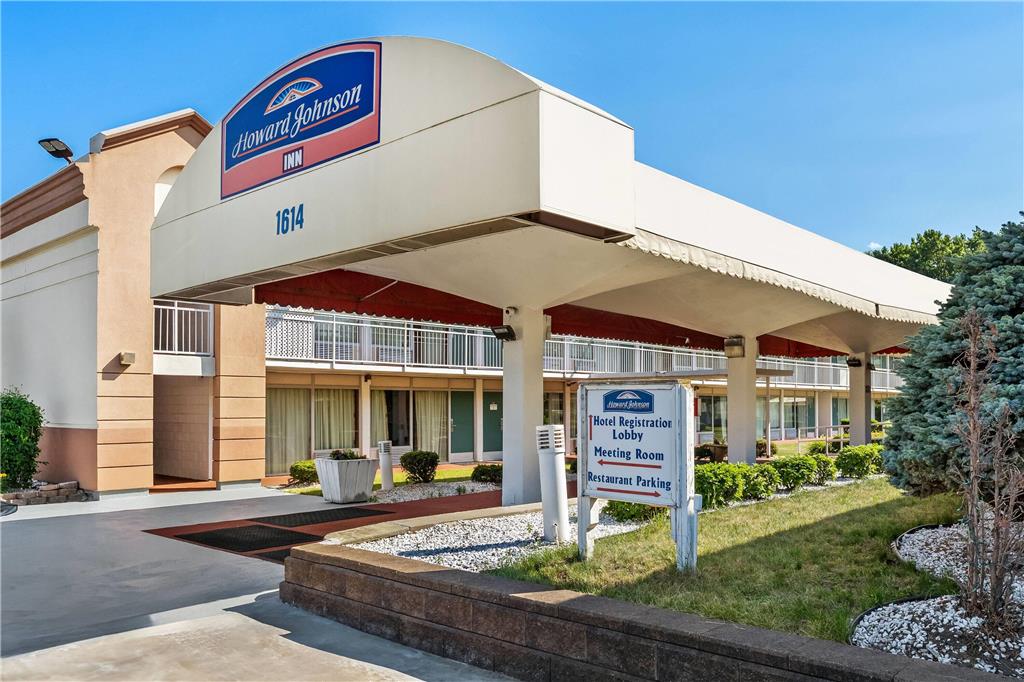 Howard Johnson by Wyndham Albany - photo 6