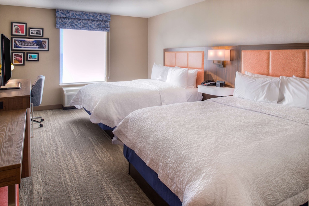 Hampton Inn & Suites Wixom - photo 13