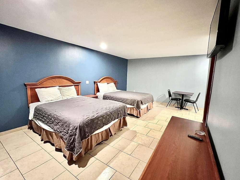 Texas Inn Mcallen - photo 6