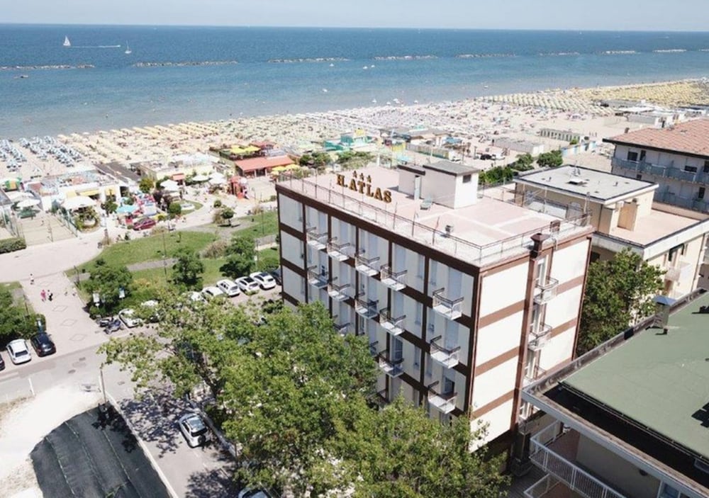 Hotel Atlas — Cesenatico