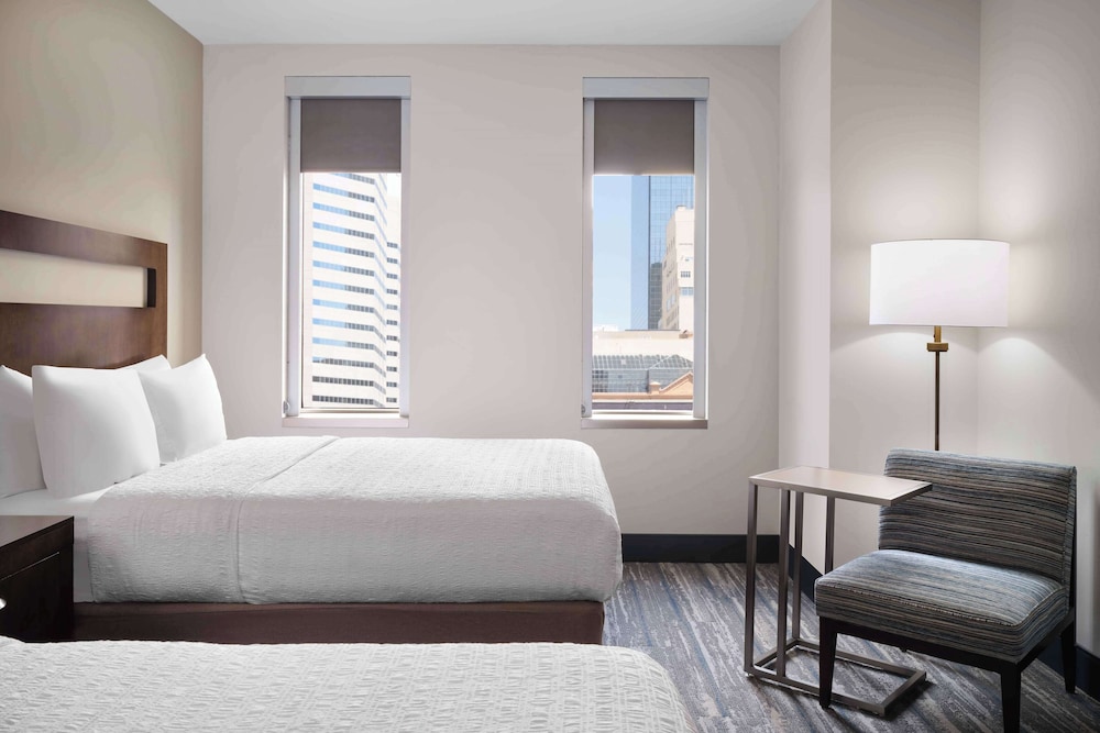 Hampton Inn & Suites Denver Downtown Convention Center - photo 5