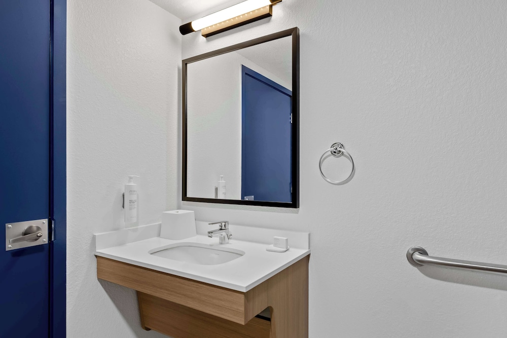 Spark by Hilton Daleville Roanoke North - photo 21