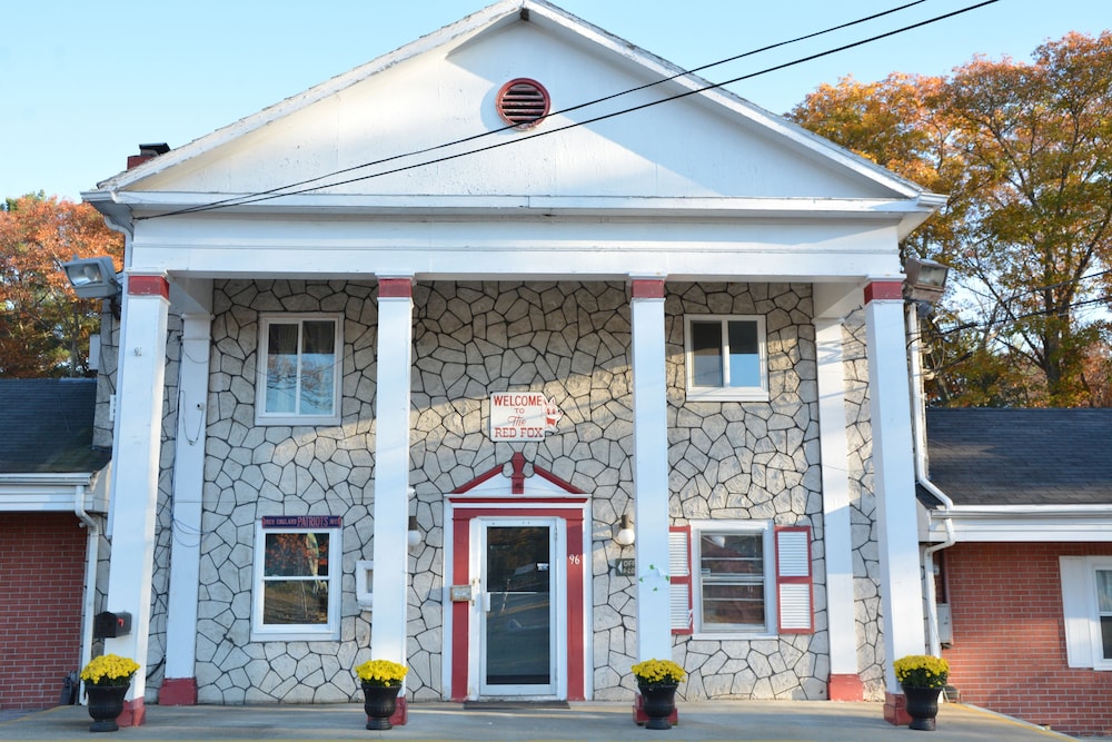 Red Fox Motel — hotel in Foxborough