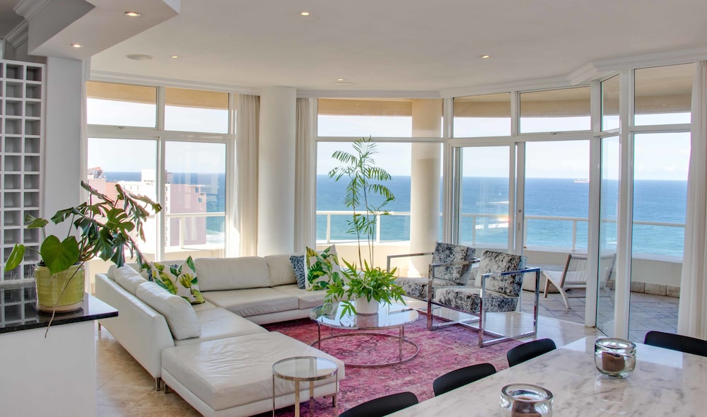 801 Oyster Schelles - carbon neutral hotel in Durban