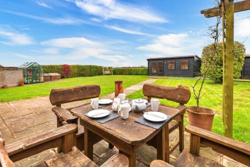 Finest Retreats Flint Barn — Faversham — photo 5