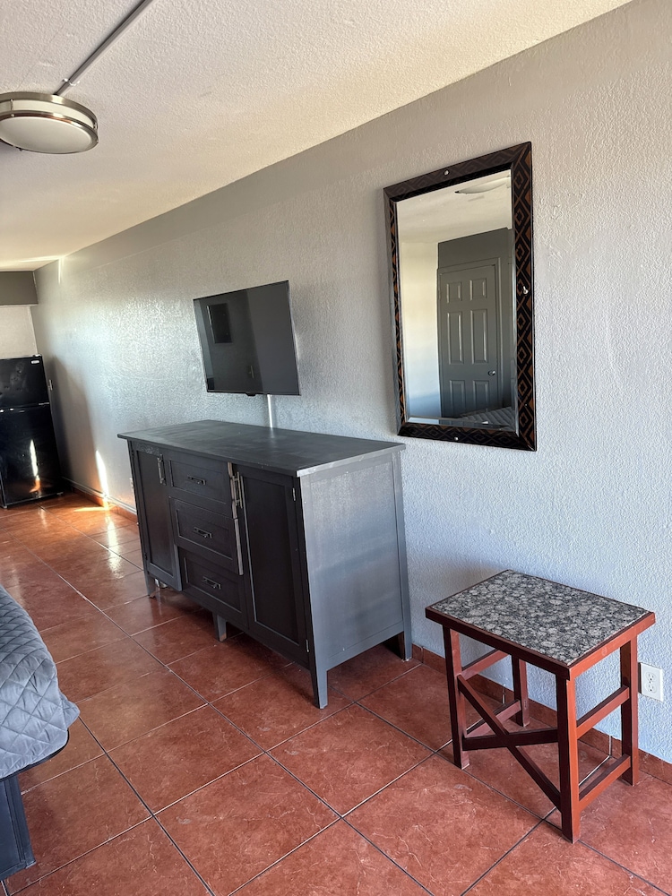 Rawls Motel Near Phoenix Airport - photo 18