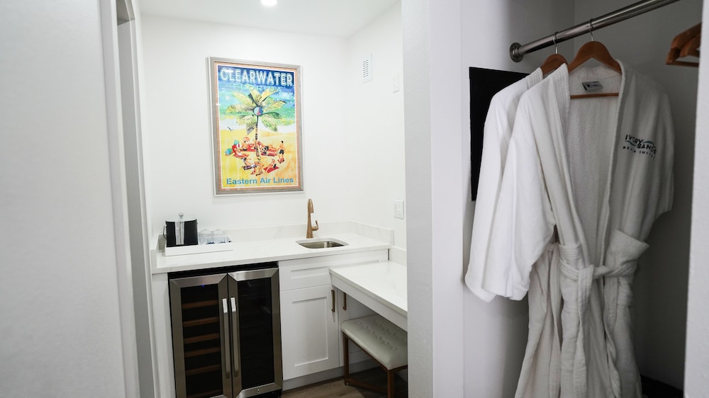 Ivory Sands Beach Suites - photo 15