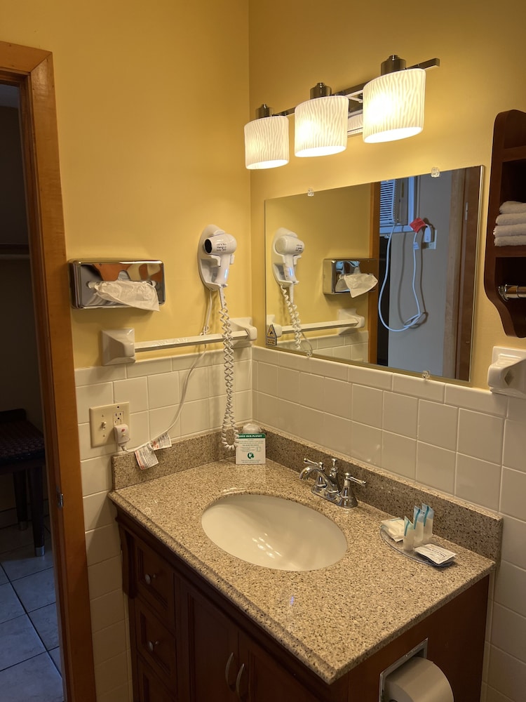 All Star Inn & Suites - photo 333