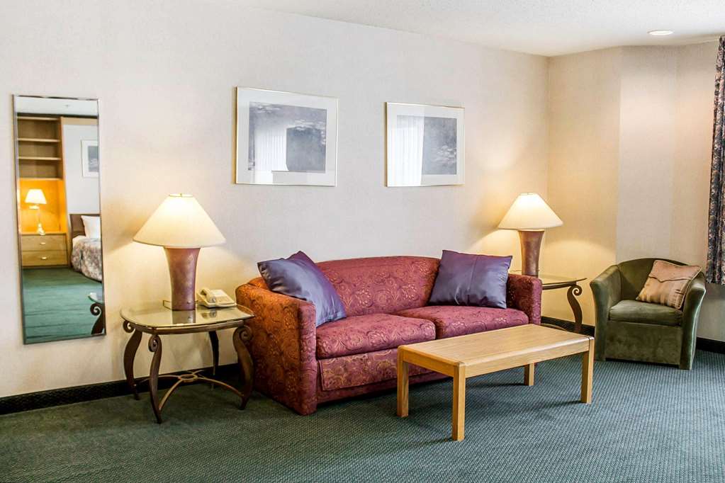Rodeway Inn Abbotsford - photo 22