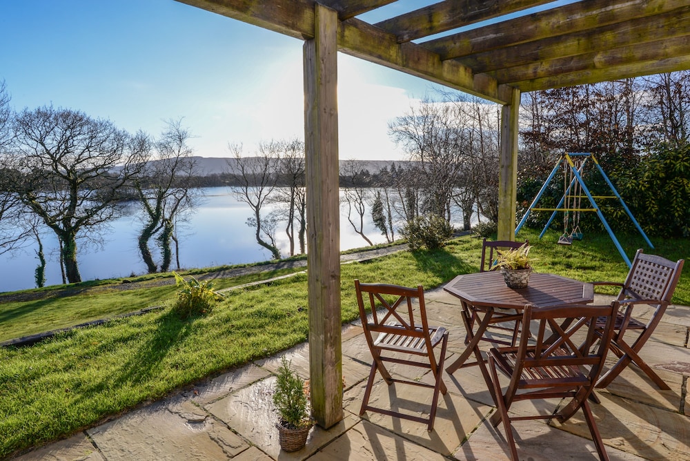 Shamrock Cottage — 5-Star Luxury Hotel in Enniskillen, United Kingdom