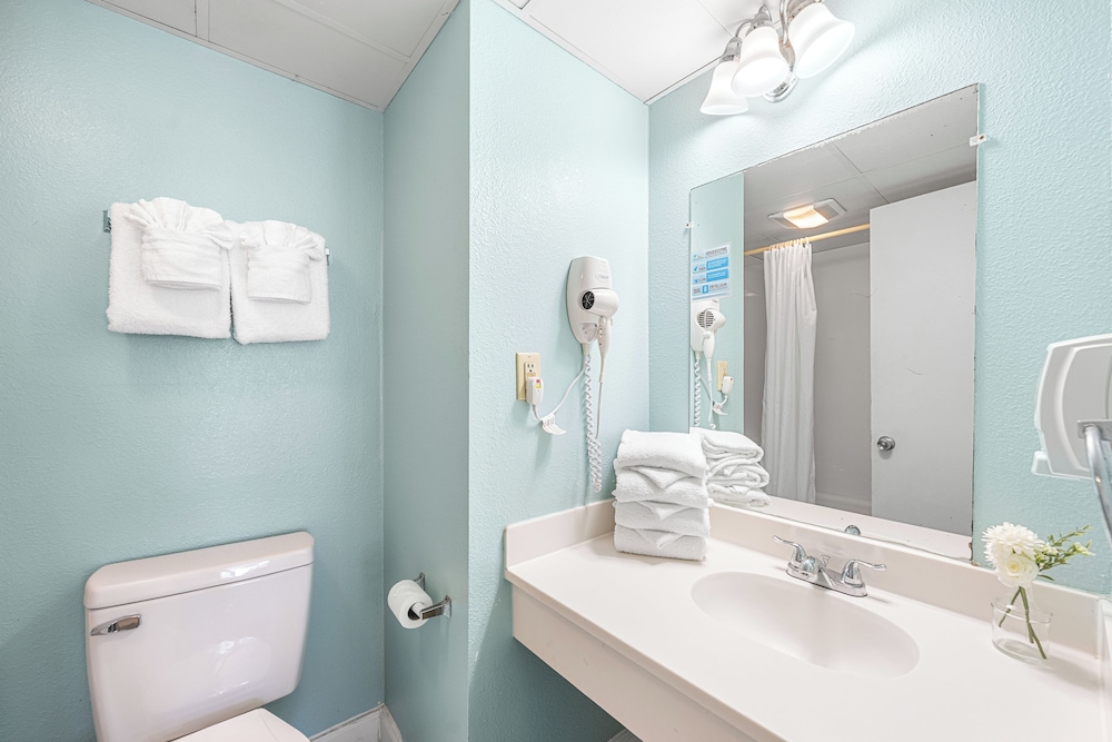Boardwalk Beach Hotel - photo 87