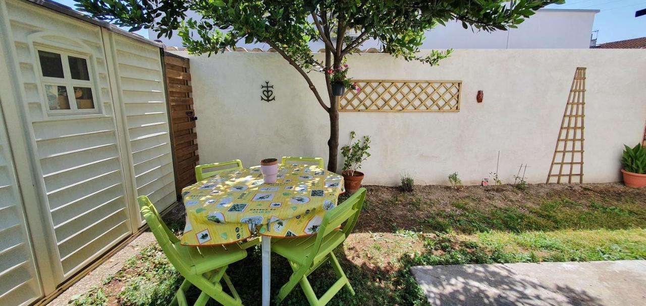 Superbe T2 Avec Jardin Piscine Enfant Et Parking — Arles — photo 2