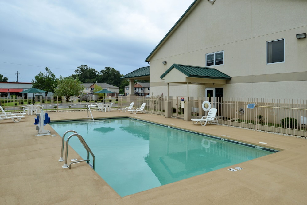Star City Inn & Suites - photo 20