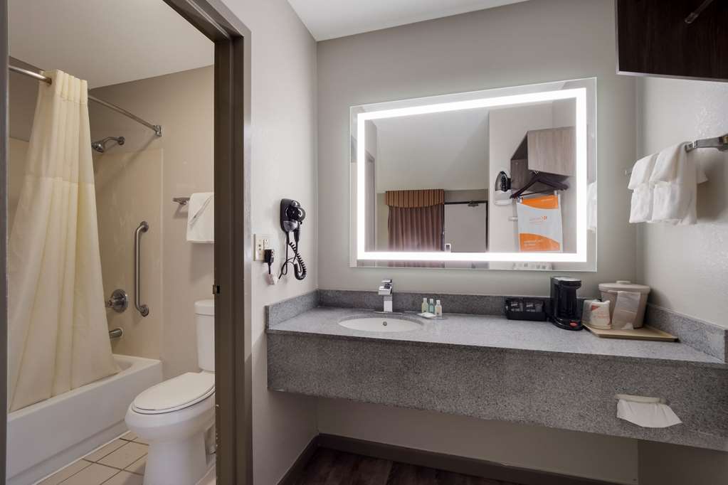Quality Inn Fort Jackson - photo 23