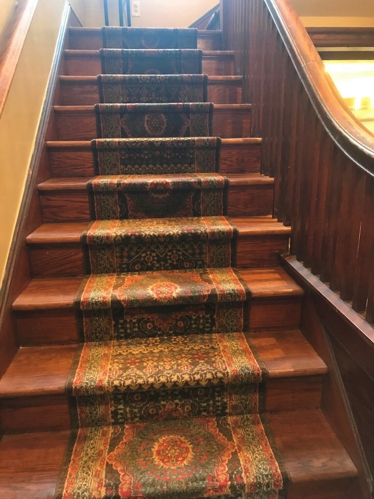 The Hygrade Inn - photo 42