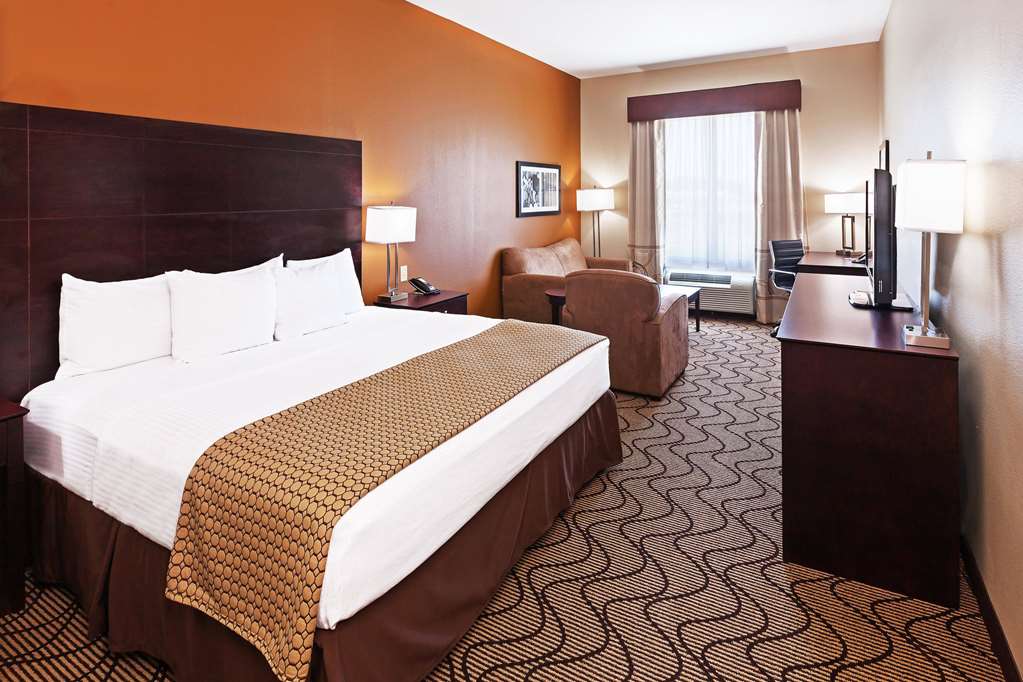La Quinta Inn & Suites by Wyndham Marshall - photo 12