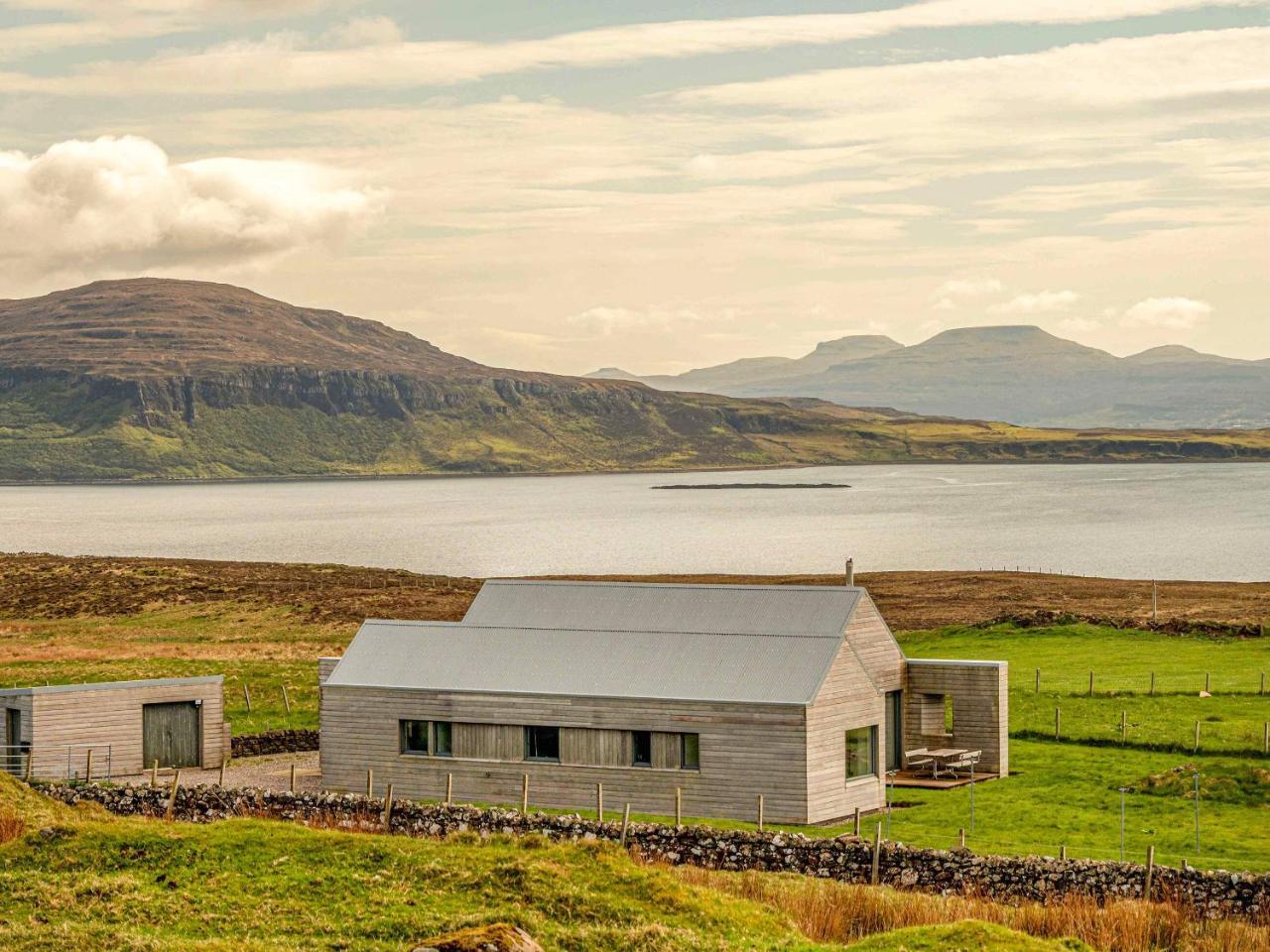The Two Byres - carbon neutral hotel in Unknown City