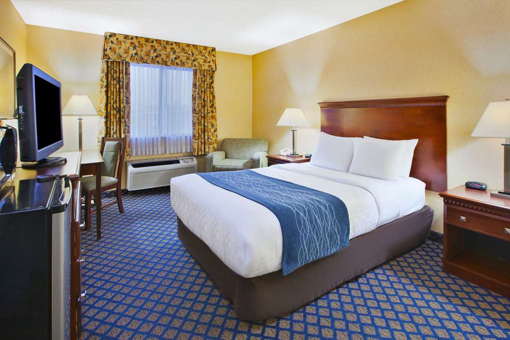 Quality Inn Grand Blanc Flint South - photo 5