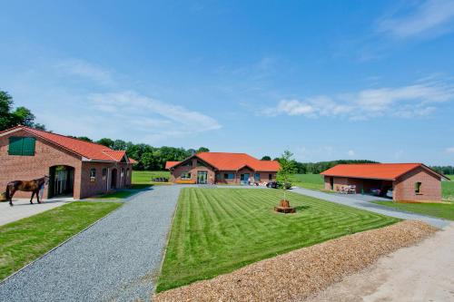 HeiDeluxe Landhaus mit Sauna — 4-Star Luxury Hotel in Soltau, Germany
