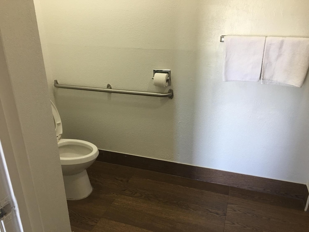 Motel 6 Richmond VA Midlothian Turnpike - photo 23
