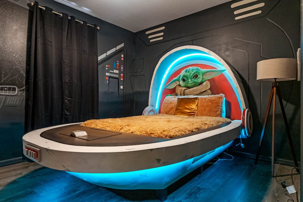 Luxury Disney - last minute hotel in Davenport
