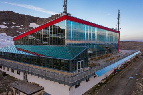 Jugendhotel Eissee - carbon neutral hotel in Flattach