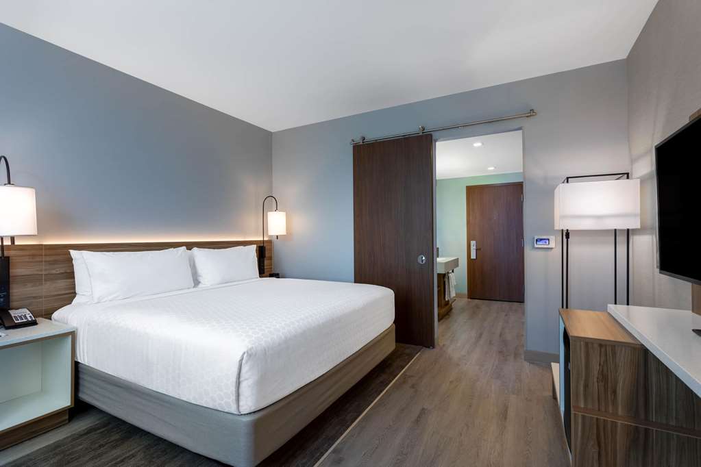 Wyndham Garden Miami International Airport - photo 17