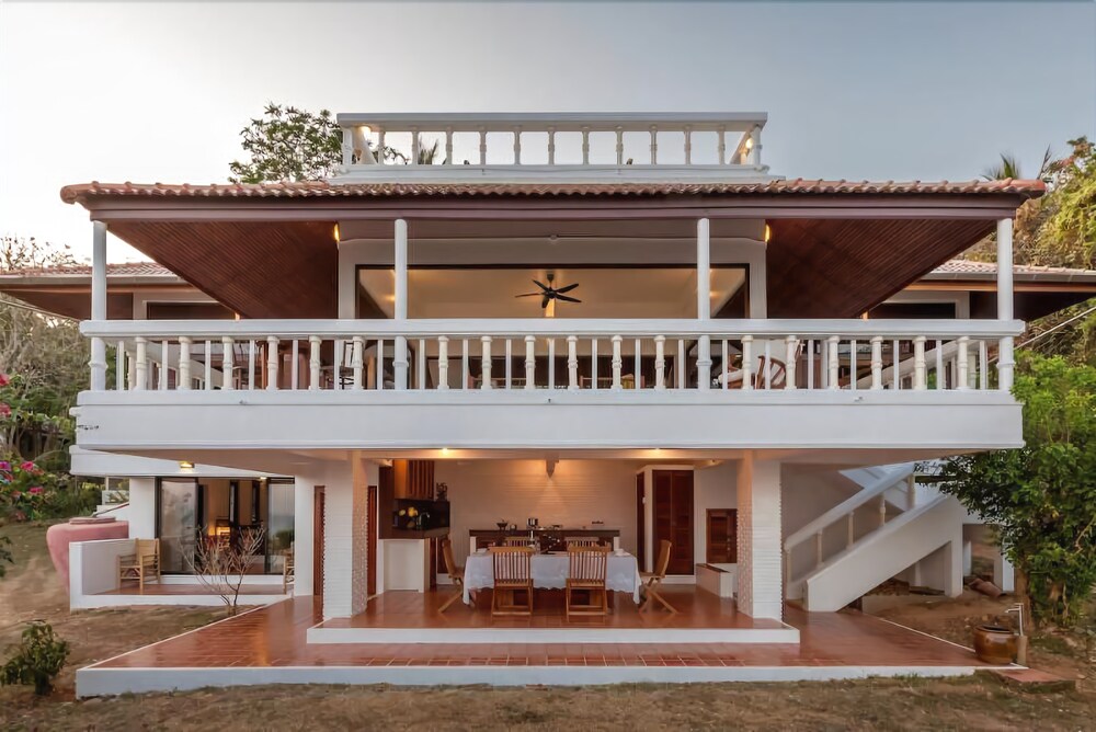 Villa Anantinee — 4-Star Luxury Hotel in Rawai, Thailand