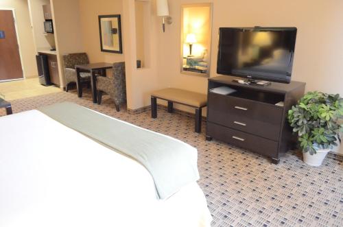Aspen Grand Hotel Houston - photo 16