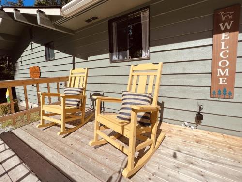 Perch Ellie's Secret Cabin — 4-Star Luxury Hotel in Coupeville, United States