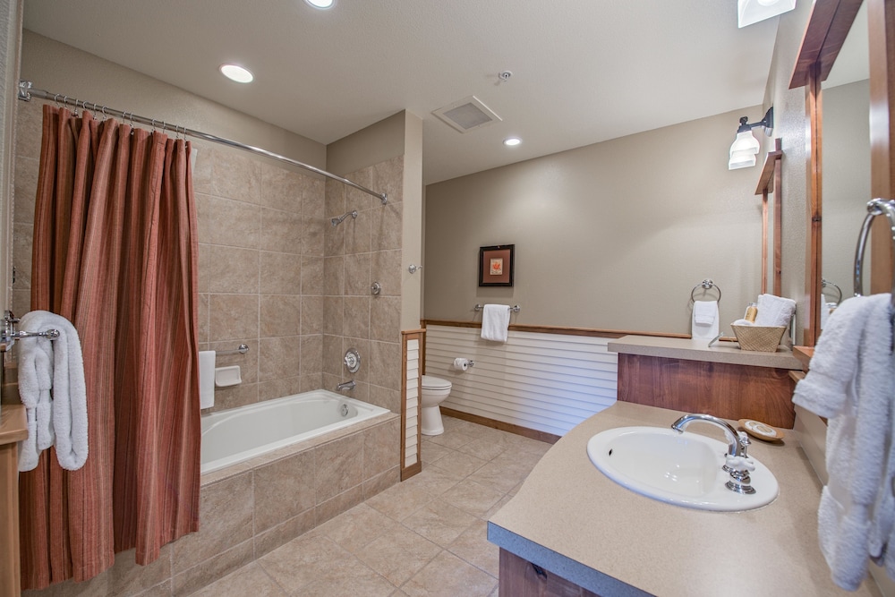 Silver Mountain Lodging - photo 14