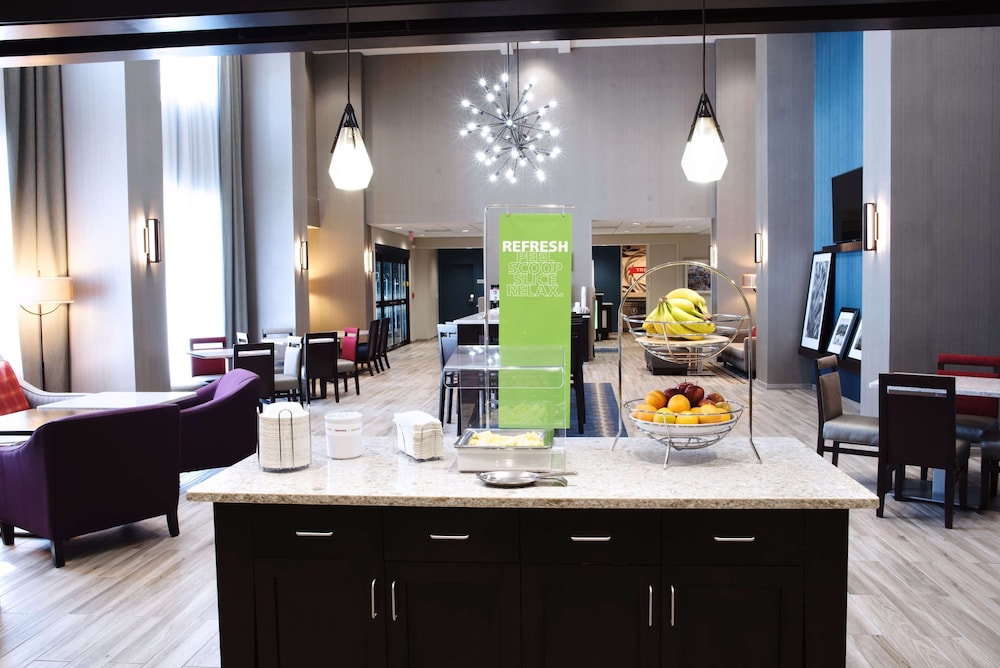 Hampton Inn & Suites Des Moines Urbandale - photo 35