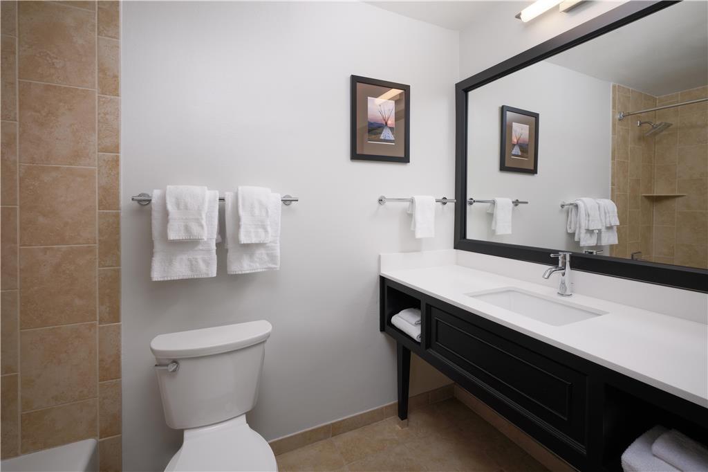 Best Western Plus Hood River Inn - photo 101