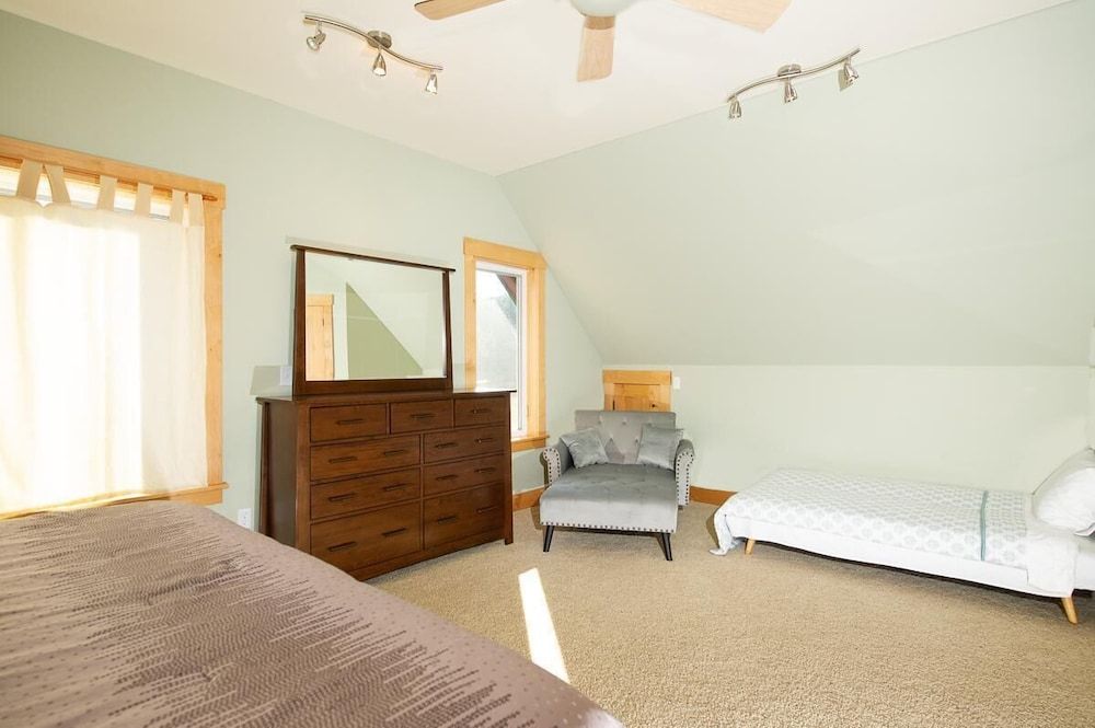 Schooner Creek Retreat - photo 20