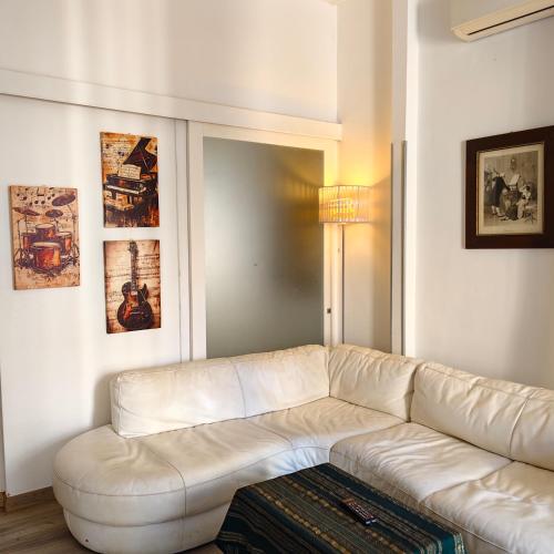 Sedie Volanti Classy Home — 4-Star Luxury Hotel in Palermo, Italy