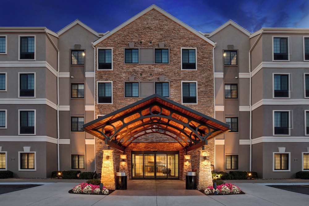 Staybridge Suites Omaha 80th And Dodge — Omaha