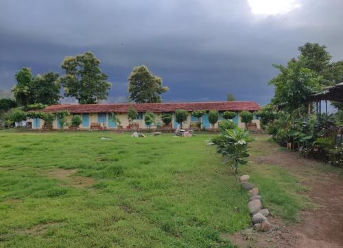 Shivarewa Village Stay — Maheshwar