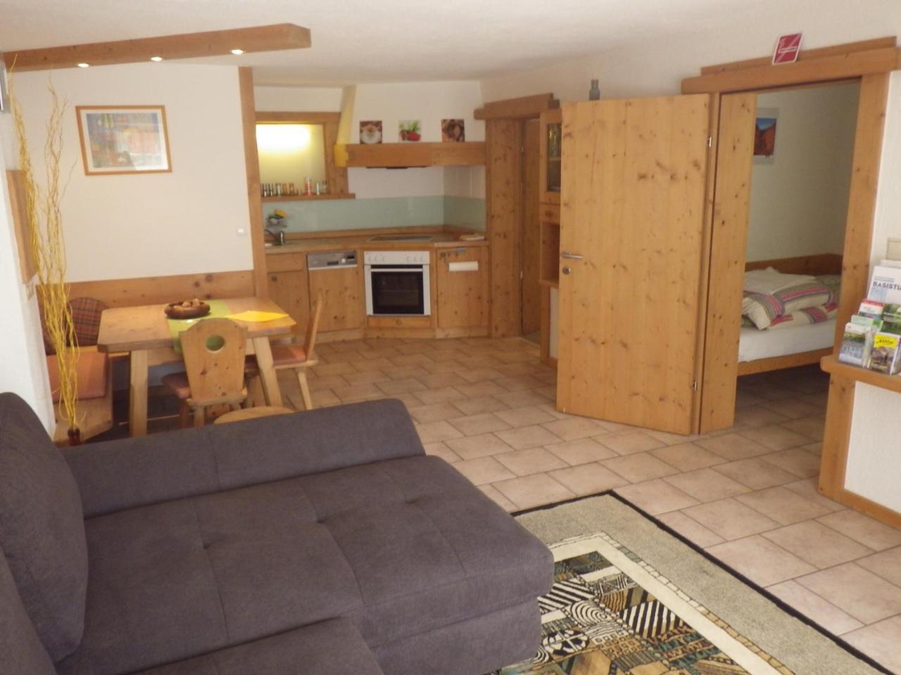 Haus Thomas — 4-Star Luxury Hotel in Telfs, Austria