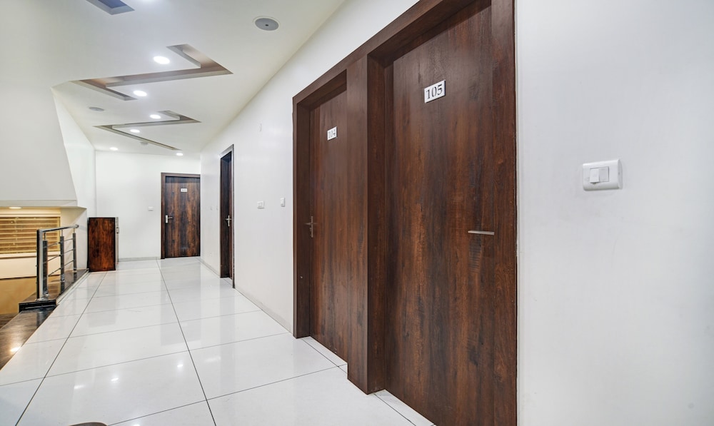 Treebo Trend Blue Diamond in Ratnagiri, India