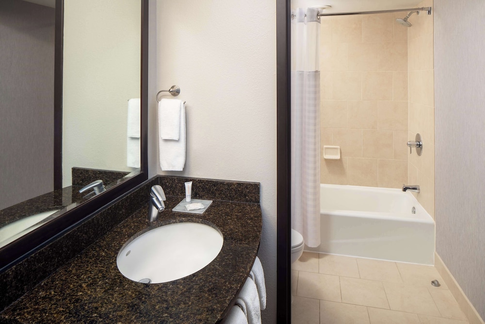 Hyatt Place Uncasville Casino Area - photo 12