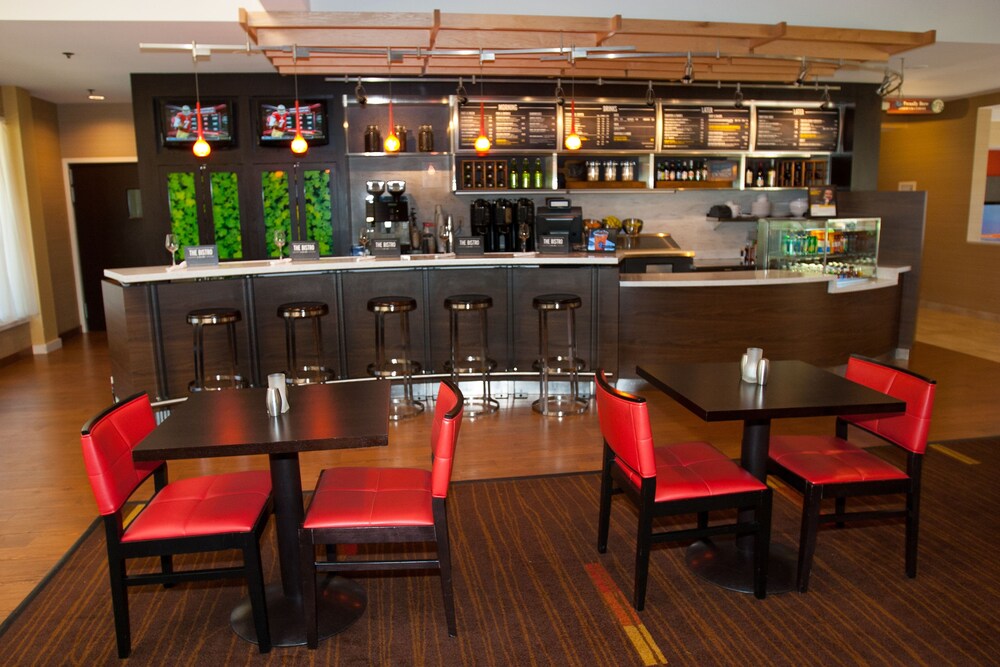 Courtyard by Marriott Dulles Airport Herndon Reston - photo 16
